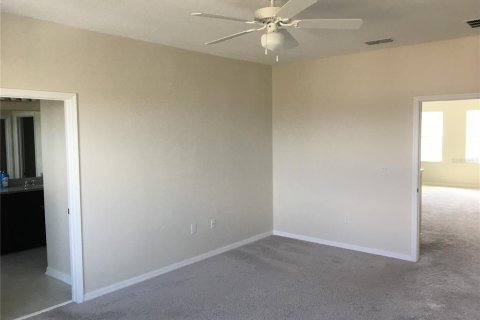 House in Haines City, Florida 4 bedrooms, 238.94 sq.m. № 1824978 - photo 22
