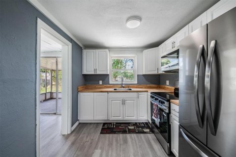 Villa ou maison à louer à Largo, Floride: 3 chambres, 83.8 m2 № 2383923 - photo 4