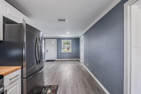 Villa ou maison à louer à Largo, Floride: 3 chambres, 83.8 m2 № 2383923 - photo 5
