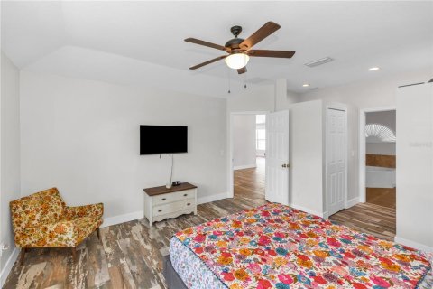 House in Osteen, Florida 4 bedrooms, 193.7 sq.m. № 2239238 - photo 12