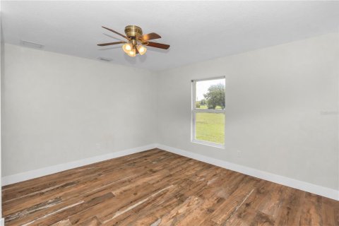 House in Osteen, Florida 4 bedrooms, 193.7 sq.m. № 2239238 - photo 24