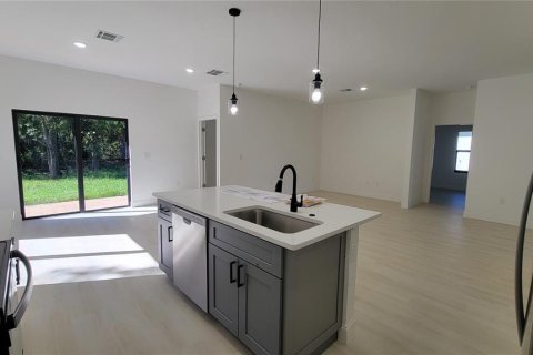Casa en venta en North Port, Florida, 3 dormitorios, 152.82 m2 № 2211191 - foto 5