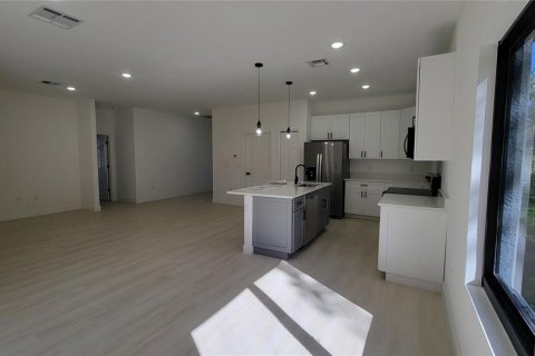 Casa en venta en North Port, Florida, 3 dormitorios, 152.82 m2 № 2211191 - foto 6