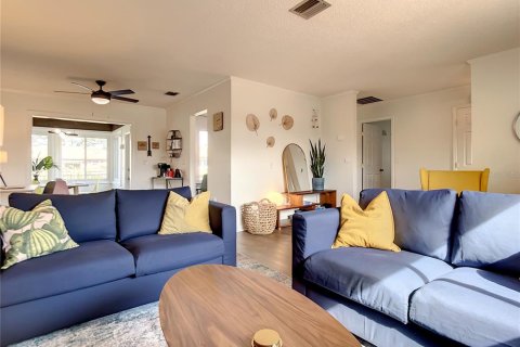 Villa ou maison à vendre à Palm Coast, Floride: 3 chambres, 168.71 m2 № 2148281 - photo 12