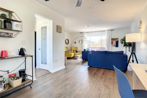 Villa ou maison à vendre à Palm Coast, Floride: 3 chambres, 168.71 m2 № 2148281 - photo 11
