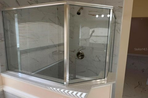 Снять в аренду виллу или дом в Киссимми, Флорида 4 спальни, 167.22м2, № 2167178 - фото 18