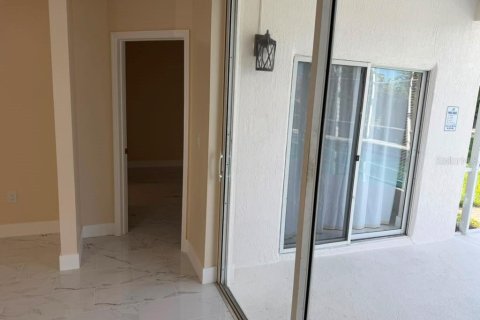 Снять в аренду виллу или дом в Киссимми, Флорида 4 спальни, 167.22м2, № 2167178 - фото 10