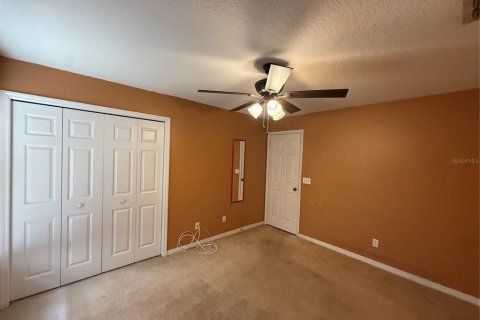 House in Clermont, Florida 4 bedrooms, 196.86 sq.m. № 2393838 - photo 6