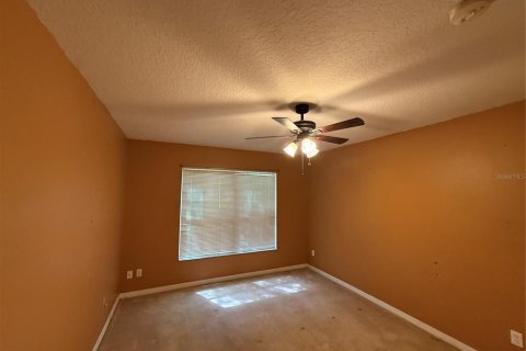 House in Clermont, Florida 4 bedrooms, 196.86 sq.m. № 2393838 - photo 15