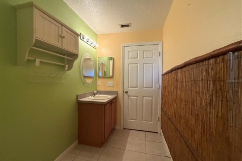 House in Clermont, Florida 4 bedrooms, 196.86 sq.m. № 2393838 - photo 8