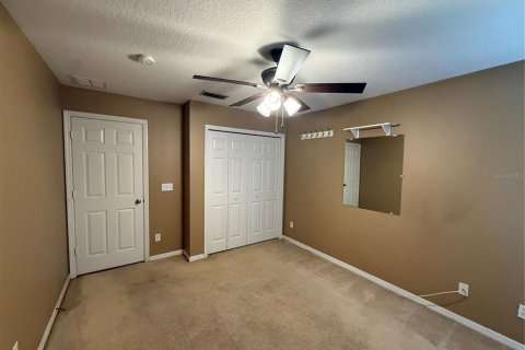 House in Clermont, Florida 4 bedrooms, 196.86 sq.m. № 2393838 - photo 11