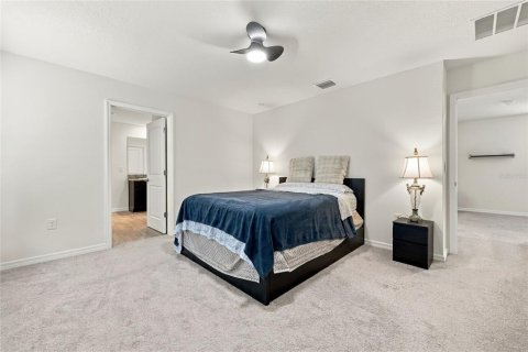 House in Gainesville, Florida 4 bedrooms, 203.46 sq.m. № 2379709 - photo 13