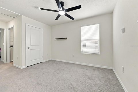 House in Gainesville, Florida 4 bedrooms, 203.46 sq.m. № 2379709 - photo 12