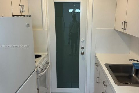 Copropriété à louer à Key Biscayne, Floride: 1 chambre, 56.48 m2 № 1996985 - photo 5