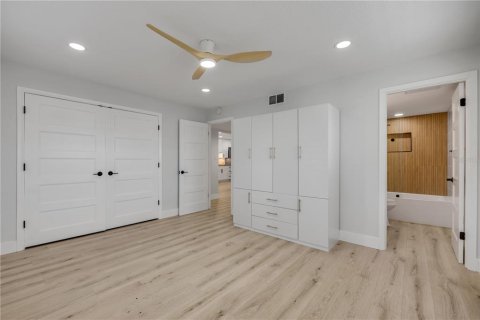 Condo in New Smyrna Beach, Florida, 2 bedrooms  № 1722791 - photo 26