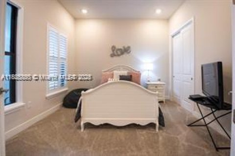 House in Parkland, Florida 3 bedrooms, 160.16 sq.m. № 1794146 - photo 27