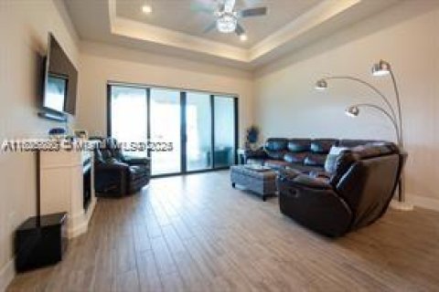 House in Parkland, Florida 3 bedrooms, 160.16 sq.m. № 1794146 - photo 16