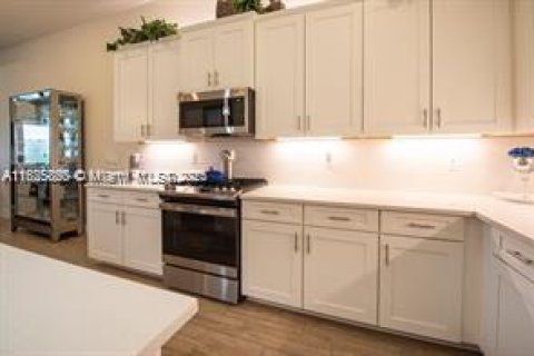 House in Parkland, Florida 3 bedrooms, 160.16 sq.m. № 1794146 - photo 12