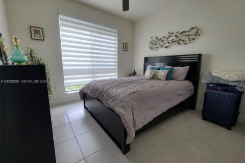 Copropriété à louer à Doral, Floride: 3 chambres, 104.42 m2 № 2084320 - photo 11