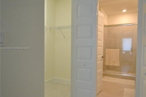 Copropriété à louer à Doral, Floride: 3 chambres, 104.42 m2 № 2084320 - photo 10
