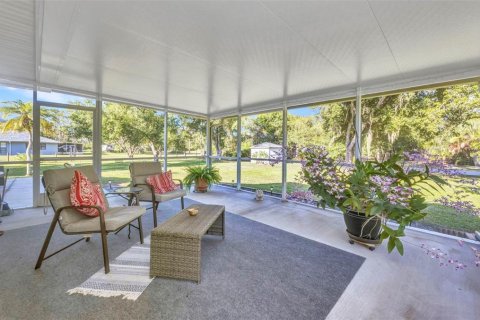 House in Punta Gorda, Florida 2 bedrooms, 125.42 sq.m. № 1885673 - photo 6