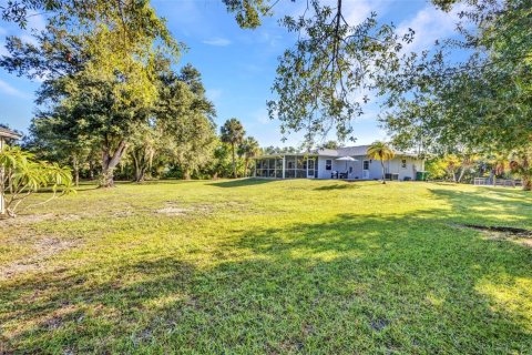House in Punta Gorda, Florida 2 bedrooms, 125.42 sq.m. № 1885673 - photo 10