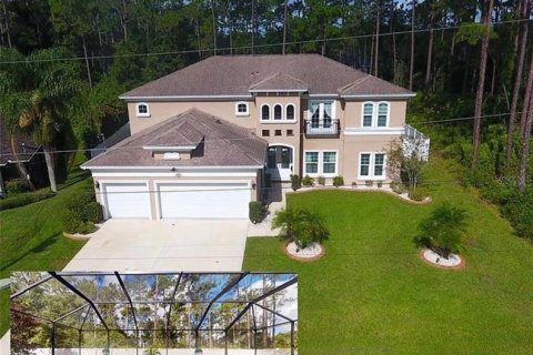 Casa en venta en Palm Coast, Florida, 5 dormitorios, 363.15 m2 № 1795756 - foto 1