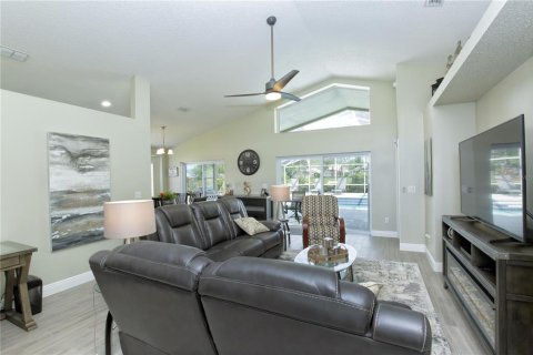 Villa ou maison à vendre à Haines City, Floride: 3 chambres, 131.46 m2 № 1733333 - photo 2