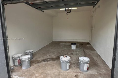 Купить кондоминиум в Пемброк-Пайнс, Флорида 2 спальни, 92.9м2, № 2003974 - фото 4