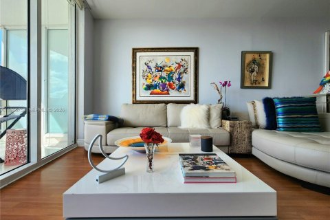 Copropriété à vendre à Hallandale Beach, Floride: 2 chambres, 100.89 m2 № 2027383 - photo 13