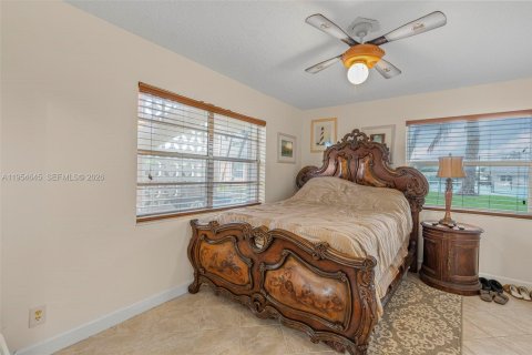Condo in Delray Beach, Florida, 2 bedrooms  № 2008411 - photo 19