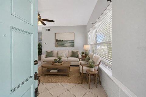 Casa en venta en Saint Petersburg, Florida, 2 dormitorios, 74.32 m2 № 2296528 - foto 8