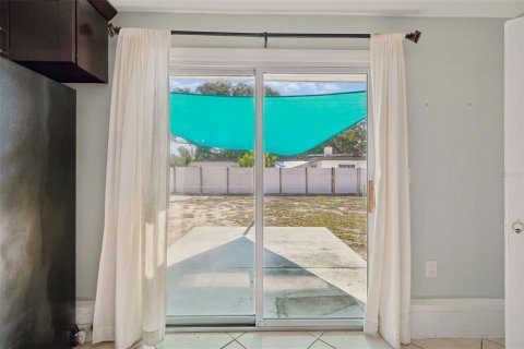 Casa en venta en Saint Petersburg, Florida, 2 dormitorios, 74.32 m2 № 2296528 - foto 28