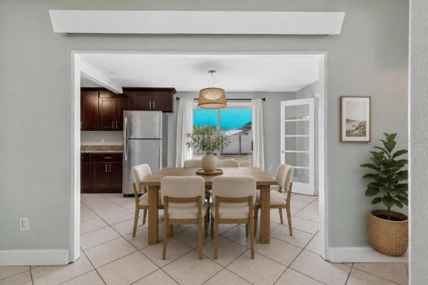 Casa en venta en Saint Petersburg, Florida, 2 dormitorios, 74.32 m2 № 2296528 - foto 16