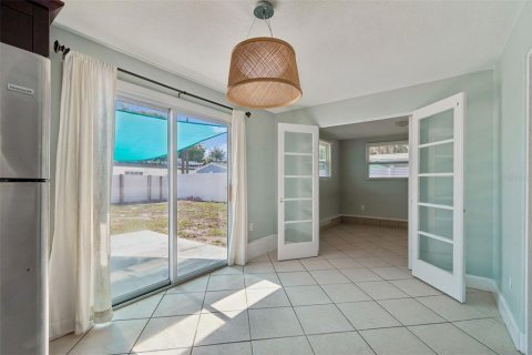 Casa en venta en Saint Petersburg, Florida, 2 dormitorios, 74.32 m2 № 2296528 - foto 24
