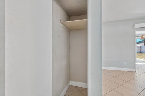 Casa en venta en Saint Petersburg, Florida, 2 dormitorios, 74.32 m2 № 2296528 - foto 10