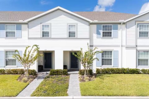 Adosado en Davenport, Florida 5 dormitorios, 213.02 m2 № 2109319