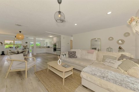 Villa ou maison à vendre à Venice, Floride: 3 chambres, 179.77 m2 № 1690825 - photo 9