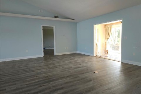 House in Bradenton, Florida 3 bedrooms, 215.44 sq.m. № 1775006 - photo 17