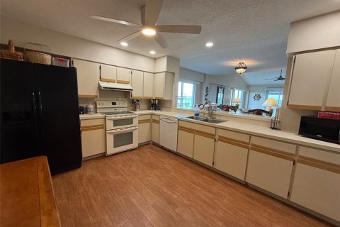 Condominio en alquiler en Punta Gorda, Florida, 2 dormitorios, 123.93 m2 № 2119259 - foto 5