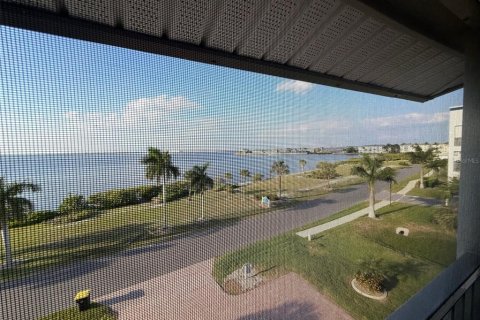 Condominio en alquiler en Punta Gorda, Florida, 2 dormitorios, 123.93 m2 № 2119259 - foto 22