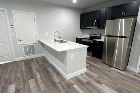 Appartement à louer à Sebring, Floride: 3 chambres, 93.37 m2 № 2324908 - photo 2