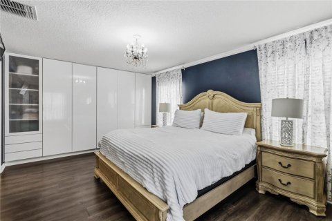 Townhouse in Orlando, Florida 3 bedrooms, 150.78 sq.m. № 2155619 - photo 23