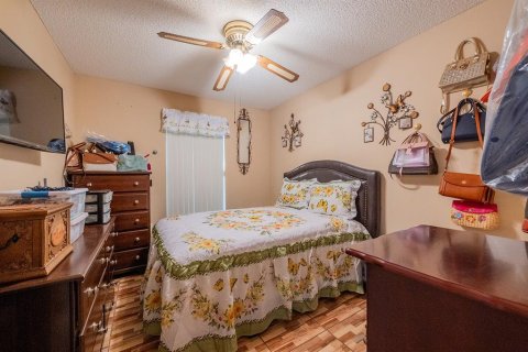 House in Sanford, Florida 3 bedrooms, 126.35 sq.m. № 1808718 - photo 16