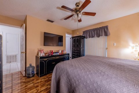 House in Sanford, Florida 3 bedrooms, 126.35 sq.m. № 1808718 - photo 20