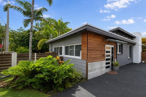 House in South Miami, Florida 2 bedrooms, 140.84 sq.m. № 2279055 - photo 18
