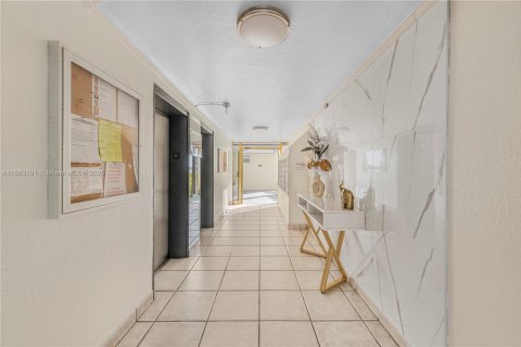 Copropriété à louer à Aventura, Floride: 1 chambre, 71.35 m2 № 1946827 - photo 10