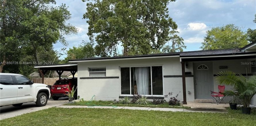 House in Jacksonville, Florida 4 bedrooms, 146.6 sq.m. № 1883360