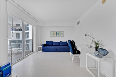 Copropriété à louer à Bal Harbour, Floride: 2 chambres, 98.1 m2 № 2252136 - photo 9