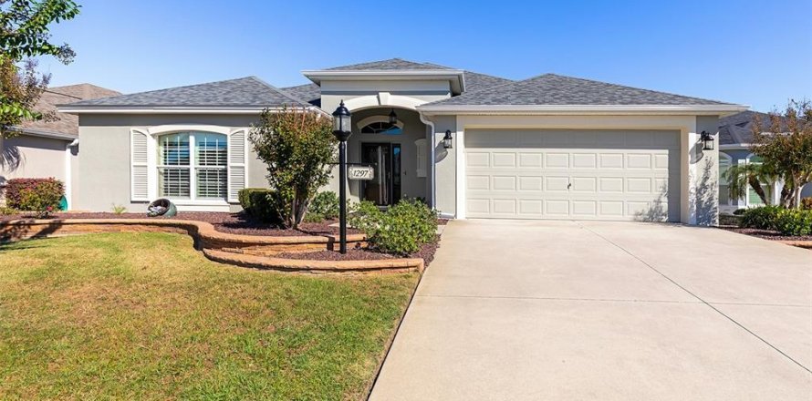 Villa ou maison à The Villages, Floride 3 chambres, 197.14 m2 № 2431116